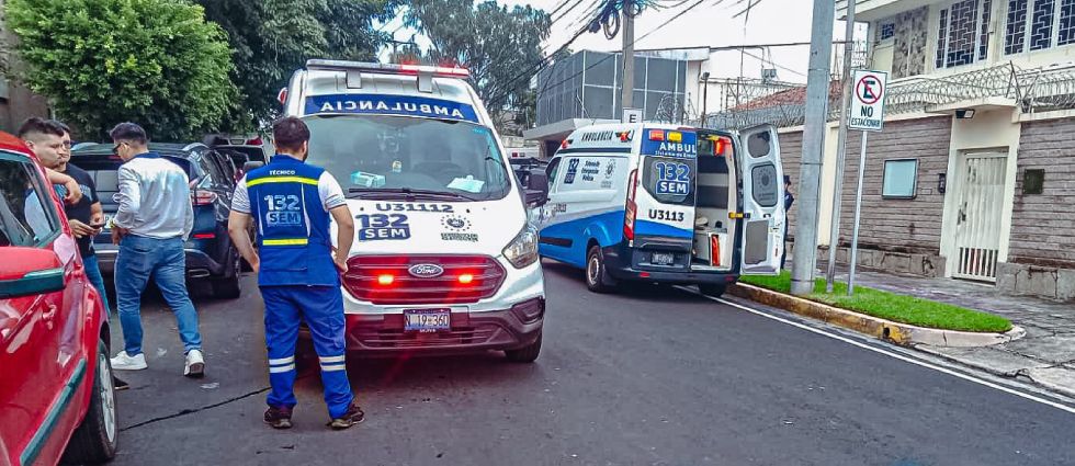 Reportan dos lesionados tras fuerte siniestro vial en la colonia ...